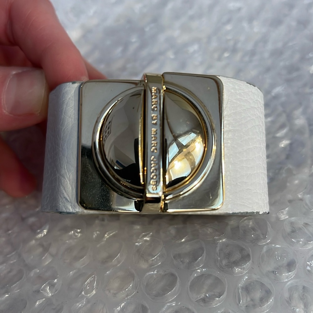 Marc Jacobs leather bracelet